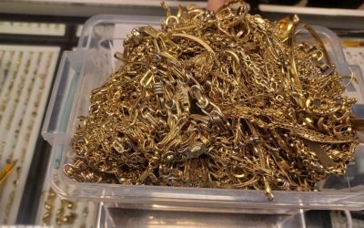 AUR furat: 1.700 de colete cu metal prețios, vândute pe piața neagră din România