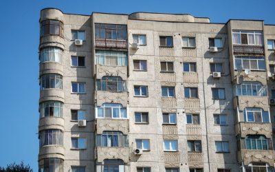 Cât costă o chirie MIZERĂ în Brașov? Vezi cum arată locuința!