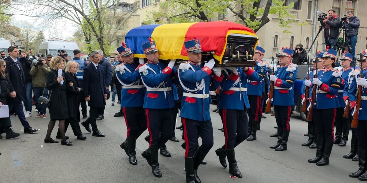 Boală misterioasă în familia Lucescu: Igor Surkis absent la înmormântare, dar