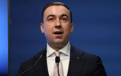 BOMBA la Timișoara: Ivan și Oprea, acuzați că au „sărit” coada pe aeroport