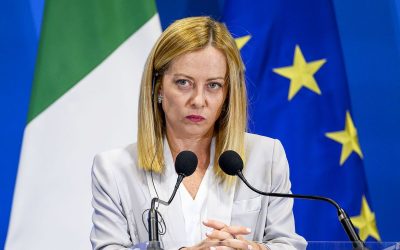 Demisie cu „ajutor” politic în Italia: Un scenariu imposibil de imaginat în România Roma, 2 aprilie 2026 – Gabriele Gravina, președintele Federației Italiene de Fotbal (FIGC), și-a prezentat demisia astăzi, ca urmare a presiunilor politice venite din partea guvernului