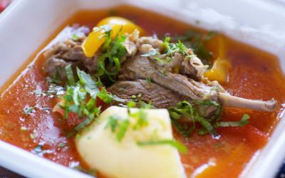 Mesele bogate de Paște, o provocare pentru organism după perioada de post Tranziția de la regimul alimentar specific postului la mesele festive de Paște reprezintă o schimbare majoră pentru organism