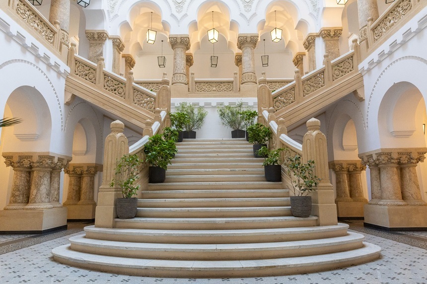 Primăria București deschide porțile: Tururi gratuite ghidate în weekend