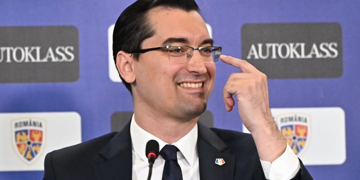 Mihai Stoichiță, pus pe liber după instalarea lui Hagi la „națională” Răzvan Burleanu, anunțul