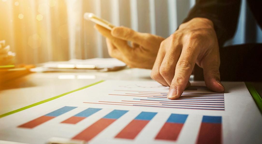 Industria din România: Reculul continuă, chiar și după o ușoară revenire în martie