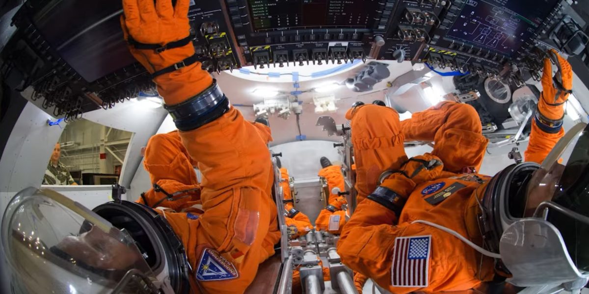 Reintrarea capsulei spațiale: Momentul critic peste Pământ