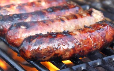 Cârnații perfecți, fără surprize: Secretul de a-i face suculenți (și să nu plesnească)