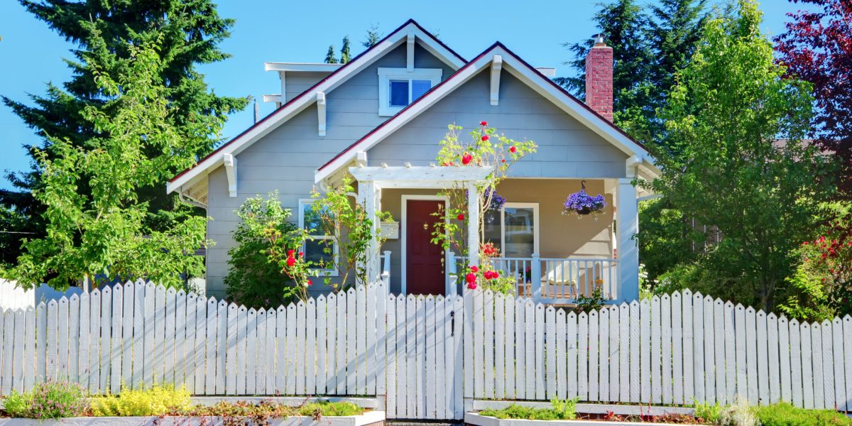 Români, atenție! O nouă regulă vă poate da construcțiile jos! Ce prevede Codul Civil