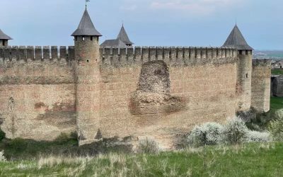 Zidul Cetății Hotin, monument Ștefan cel Mare, S-A PRĂBUȘIT. Anunțul: „Toată lumea e-n viață”