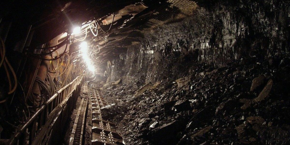 Mineri de la Mina Lupeni au protestat spontan în cursul dimineții de miercuri, refuzând să iasă la suprafață