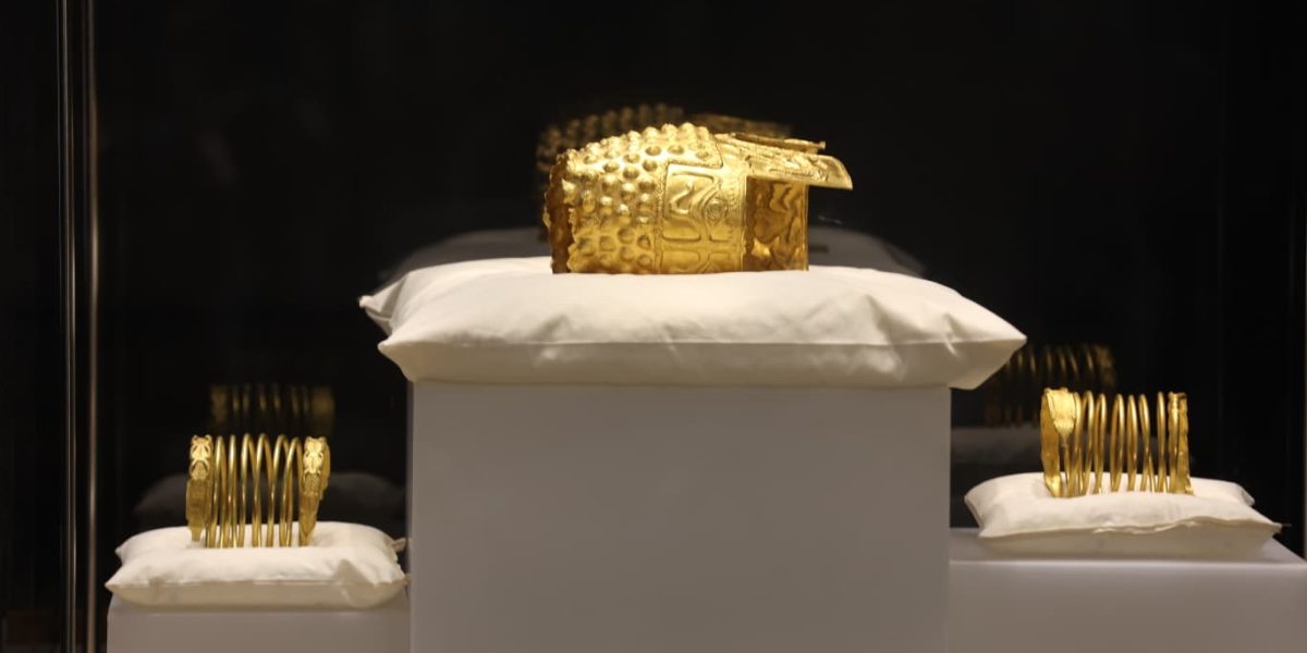 Coiful de la Coțofenești și brățările dacice, expuse la București!