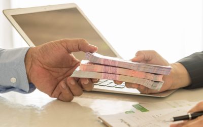Moldova: Dobânzi și comisioane plafonate la creditele de consum