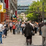 Românii, împărțiți: Susținerea Logistică SUA în Iran, Acceptată de Peste Jumătate