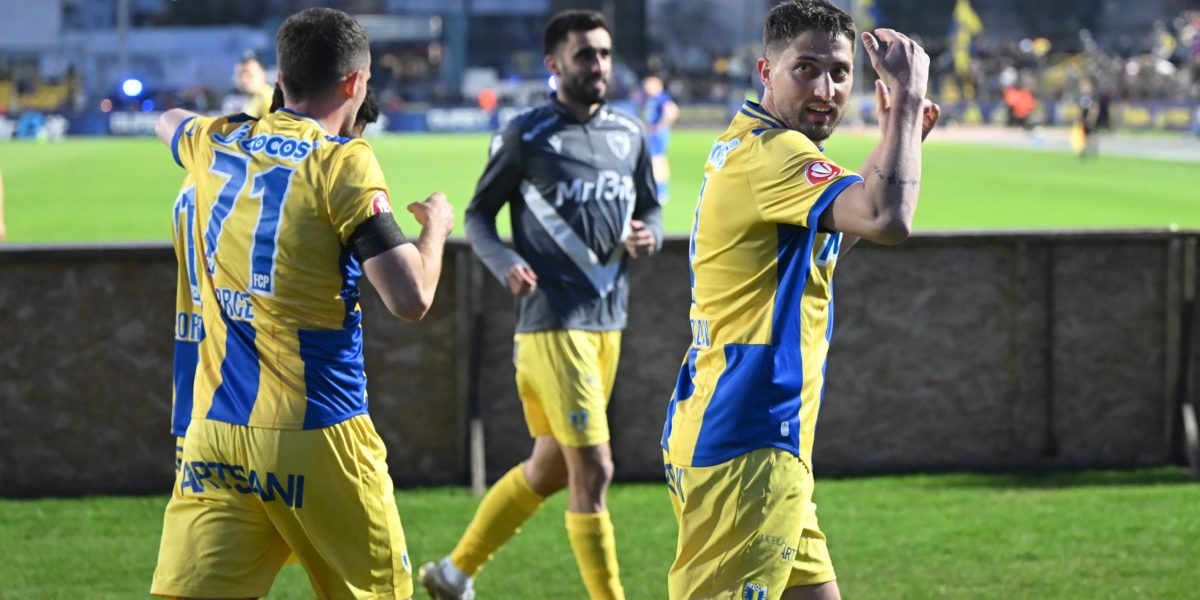 Petrolul Ploiești, în prag de faliment: Datoriile uriașe distrug clubul