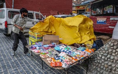 De ce locuitorii din Kashmir donează AUR pentru oamenii simpli din Iran