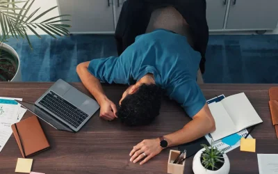 Angajat a dat în judecată firma: 500.000€ despăgubiri pentru concediu NEPLĂTIT! Câți ani fără vacanță?