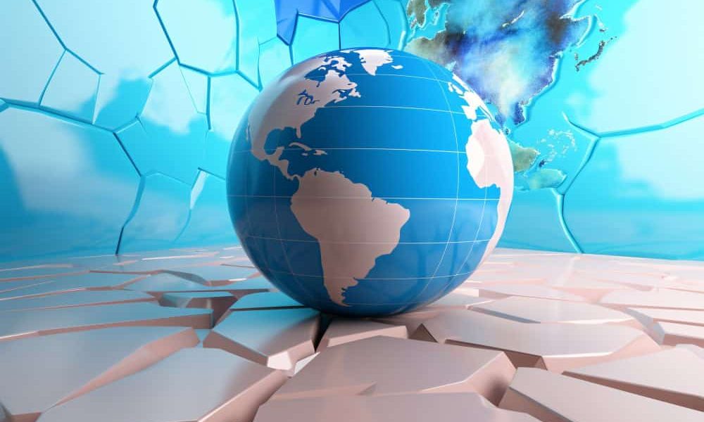 Dezechilibrele GLOBALE riscă să îngroape economia mondială fragmentată
