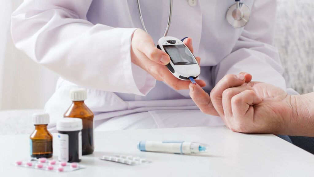 Diabetul, o afecțiune adesea subestimată, poate da semne subtile, mai ales în cazul femeilor, care trec adesea neobservate