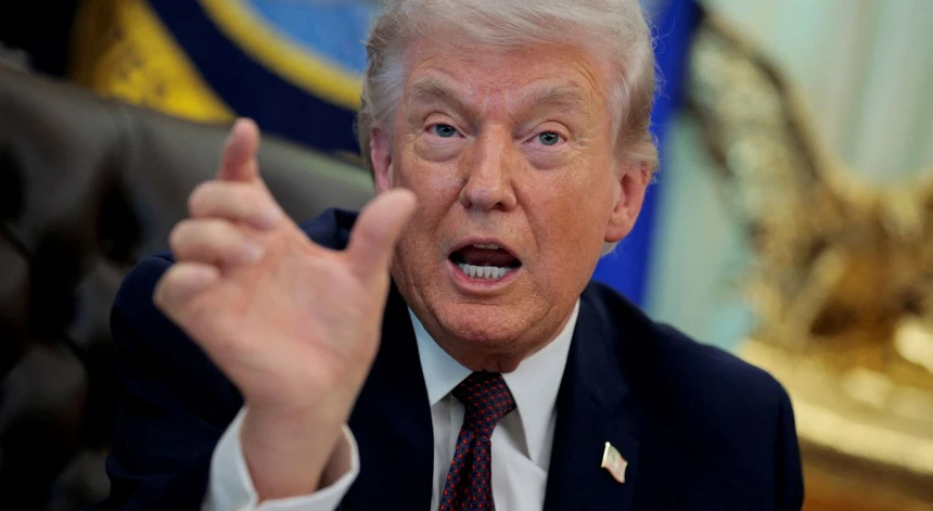 Trump: NATO, gata să deblocheze strâmtoarea Ormuz