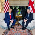 Relația UK-SUA, în pragul unei crize diplomatice? Relațiile diplomatice dintre Regatul Unit și Statele Unite ale Americii par să se deterioreze, după ce fostul președinte american, Donald Trump, l-a ironizat pe premierul britanic, Keir Starmer, în legătură cu deciziile militare și a sugerat că Marea Britanie nu este cel mai bun aliat al SUA