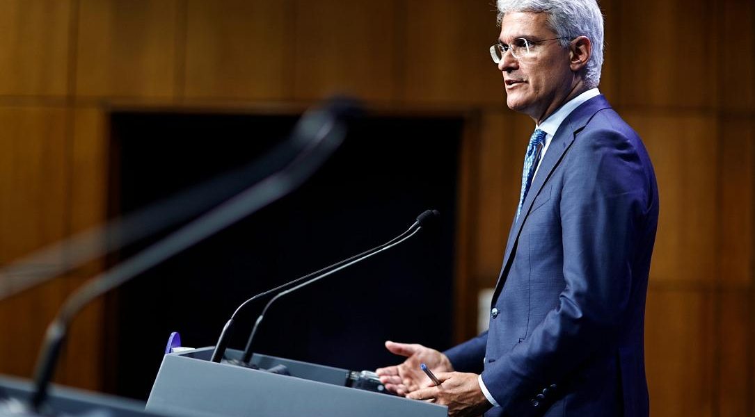 EPPO anchetează achiziția de autobuze electrice pentru școli din fonduri RRF în România