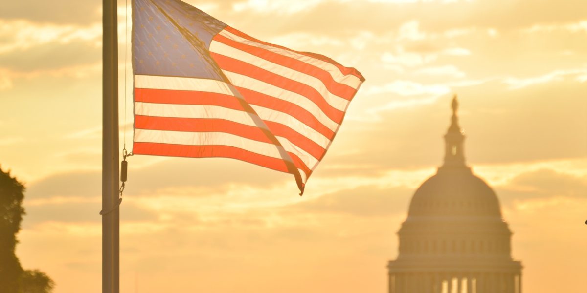 American adept al supremației, vinovat pentru sprijinirea Hezbollah cu date