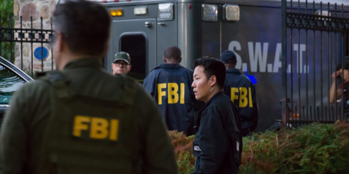 Rețea RUSĂ de spionaj, destructurată de FBI și SRI. Date despre armată furate!