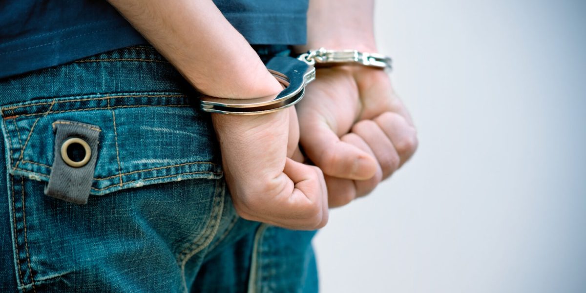 Bărbat din Ploiești, REȚINUT: Și-a înjunghiat soacra în gât pe stradă