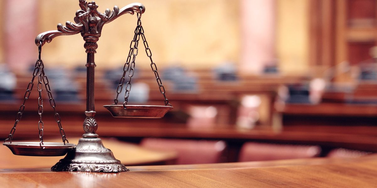 Război la Mircești: Viceprimarul, obligat să plătească amenda pentru o autorizație de mediu Un scandal intern a izbucnit în administrația comunei Mircești, județul Iași, după ce primăria a fost amendată pentru nerealizarea unei autorizații de mediu