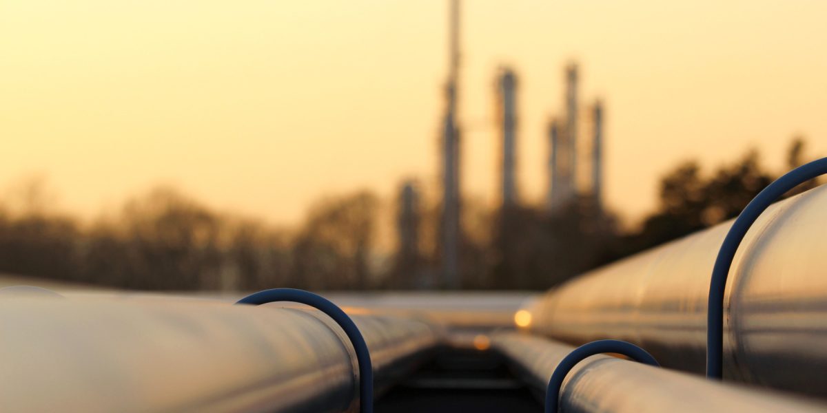 Petrolul și gazele, prăbușire după anunțul Iran privind strâmtoarea Ormuz