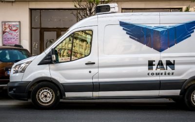 Clienții, loviți de schimbări: Colet, ridicat sau trimis, doar cu reguli noi