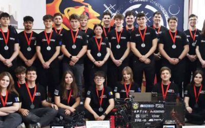 Arad: Geniile de la Informatică pleacă la Mondialul de Robotică din SUA