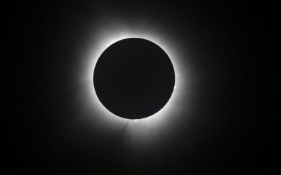Eclipsă totală de soare pe 12 August: Unde poți vedea spectacolul astronomic