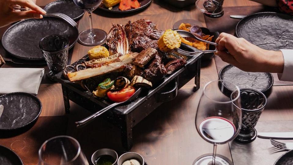 Argentinieni la Sheraton: Patru cină-eveniment! Când se întâmplă