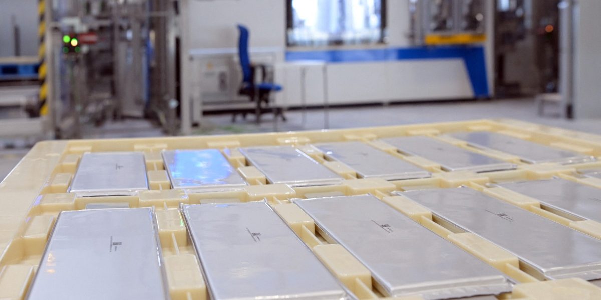 Exporturile de baterii ale Chinei, record după PRESIUNILE din Iran