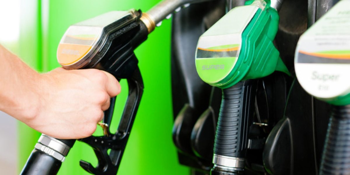 Criza combustibilului lovește România: Ministrul anunță efecte în lanț. Raționalizarea, ultima șansă