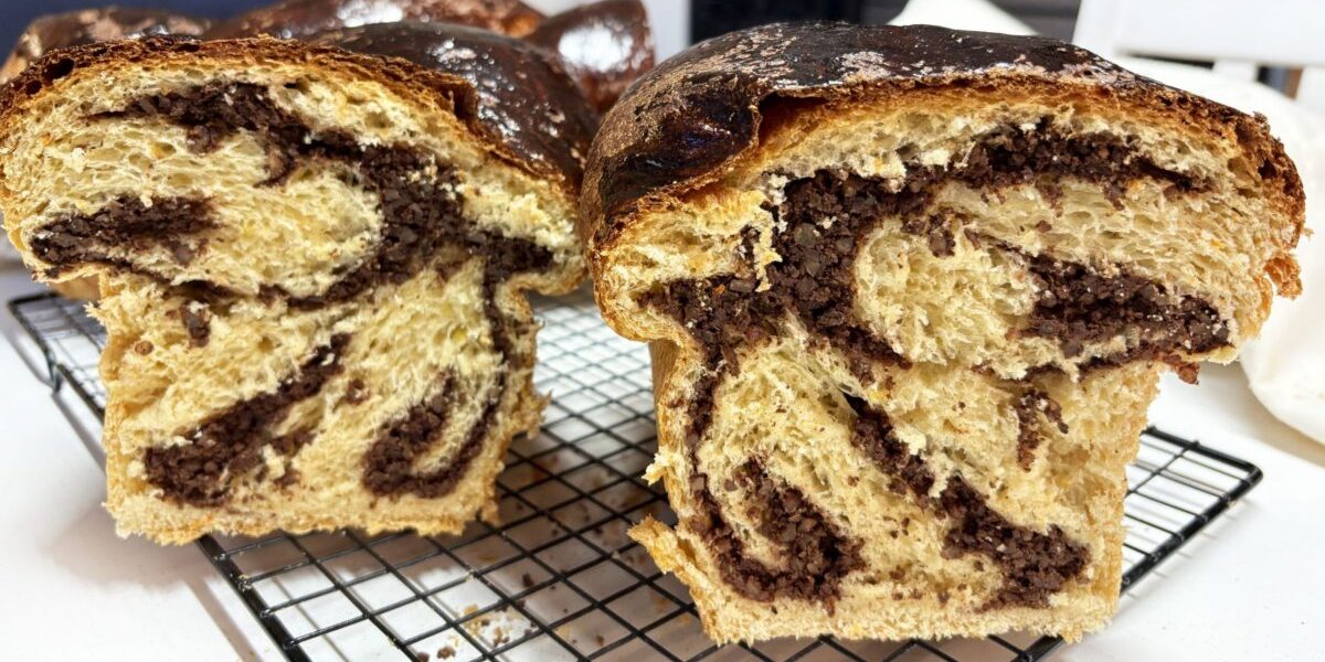 Cozonacul perfect, cu fâșii aerate și aspect apetisant, poate fi obținut urmând câteva secrete culinare