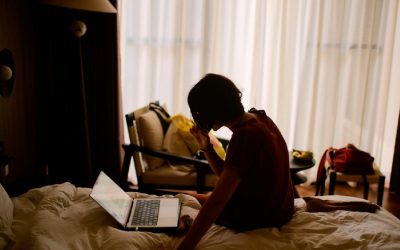 Recunoaștem capcanele: Studenți din China, plătiți cu 500 lei pe zi