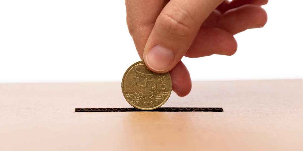 Sfatul experților pentru tinerii care trăiesc pe banii părinților