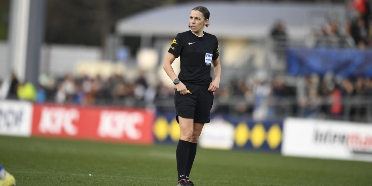 Doamna arbitru, fără milă în Marseille-Metz. Goluri pe bandă pe Voyo