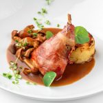 Friptură de miel refuzată? Iepurele, deliciul pascal sănătos și gustos