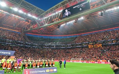 Mircea Lucescu, omagiat la Istanbul: Spectacol memorabil!