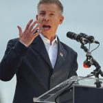 Simion, dansând pe morminte, trădează moștenirea? Magyar, despre Orban și maghiarii din Transilvania