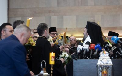 Lumina Sfântă a ajuns la București: Candelă aprinsă la capela Otopeni