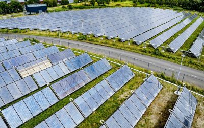 Localnicii, revoltați de un proiect solar gigant: 180.000 de case în pericol