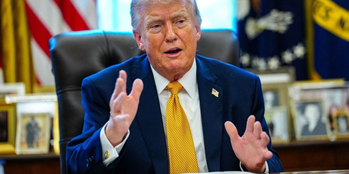 Fost șef CIA cere demiterea lui Donald Trump prin Amendament 25