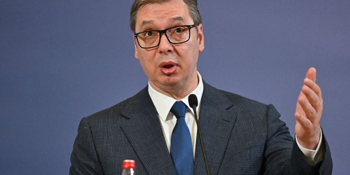 Serbia, în fața unei pierderi URIAȘE: 1,5 miliarde € dacă Vučić nu sancționează Moscova