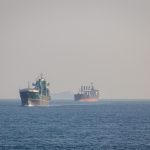 Marina SUA blochează Strâmtoarea Ormuz: Tensiuni în creștere în Orient