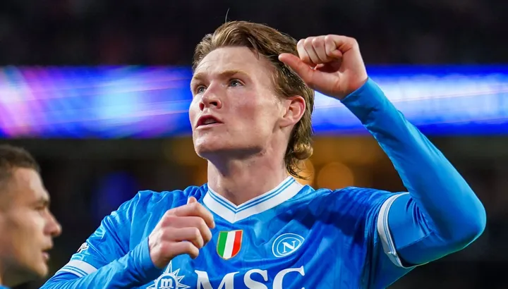 Meciul așteptat Napoli – AC Milan, crucial în lupta pentru locul secund în Serie A Duel de foc pe Stadio Maradona luni seară, unde Napoli întâlnește AC Milan într-un meci crucial pentru a doua poziție în clasamentul Serie A