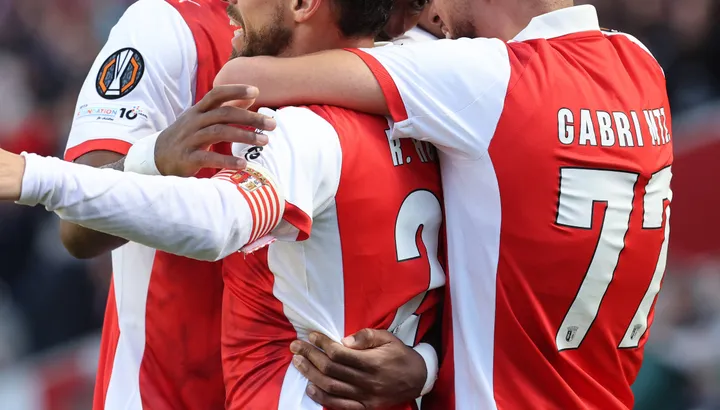 Braga și Betis se înfruntă în sferturile Europa League, după victorii spectaculoase în optimi Echipele Braga și Real Betis se pregătesc pentru prima manșă a sferturilor de finală din Europa League, miercuri, în Portugalia